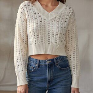 Universal Thread Goods Co Size Medium Creme Sweater